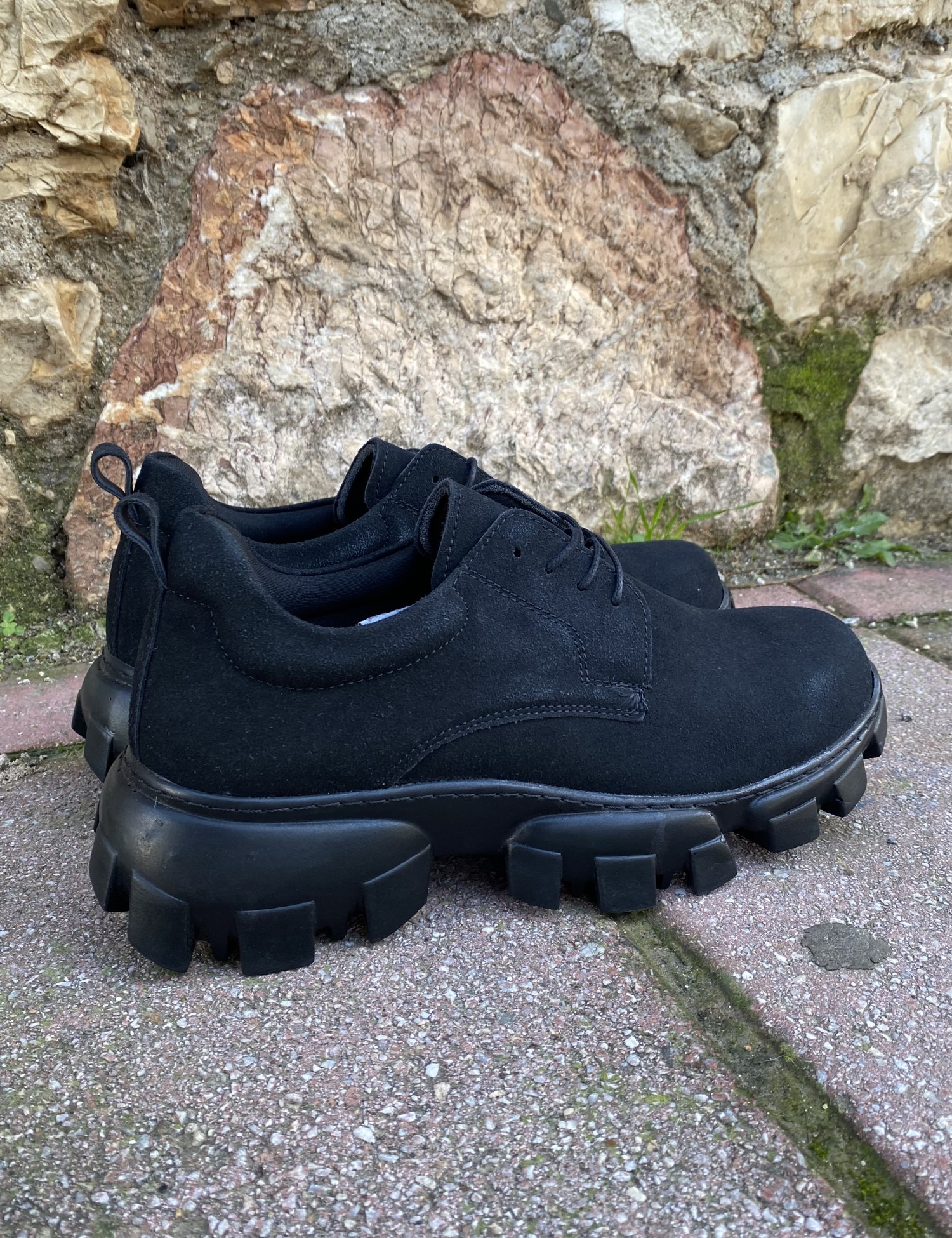 Ανδρικά μαύρα σουέτ παπούτσια CH093